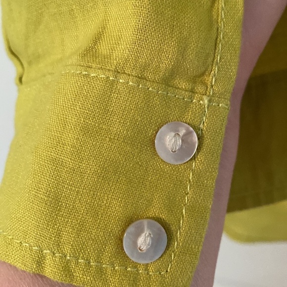 C&C California Linen Over Sized Lagenlook Mother of Pearl Shirt Chartreuse M - Picture 3 of 7